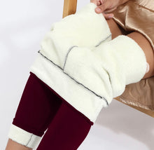 Load image into Gallery viewer, Burgandy Warm cozy leggings
